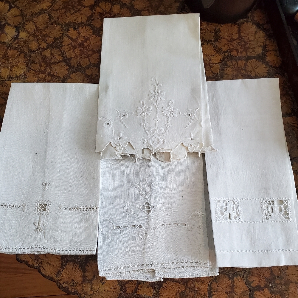 4 Vintage Elegant White Embroidered Linens